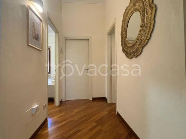 Quadrilocale in vendita a Pisa via Ulisse Dini, Santa Maria