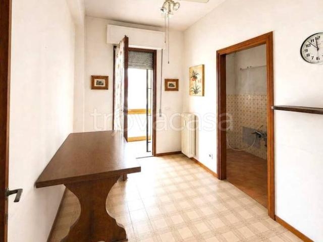 Quadrilocale in vendita a Pistoia, Vergine