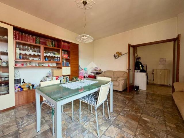 Quadrilocale in vendita a Pistoia viale Adua, 380, Pistoia Ovest