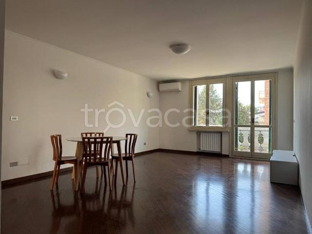 Quadrilocale in vendita a Pordenone via Oberdan, 9