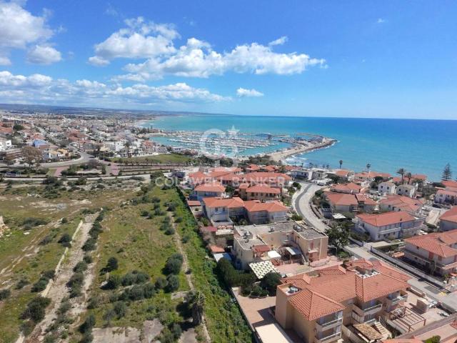 Quadrilocale in vendita a Ragusa via Fregene, 31, Santa Barbara Gesuiti