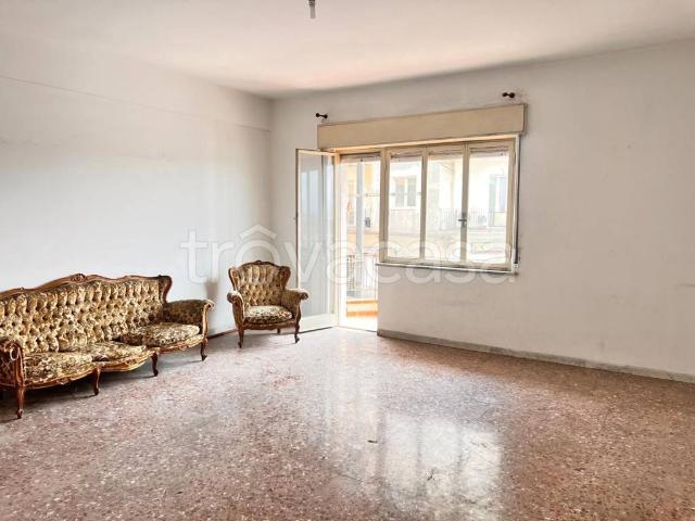 Quadrilocale in vendita a Reggio di Calabria via Gebbione, Sbarre