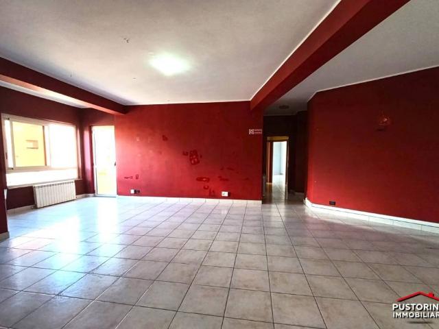 Quadrilocale in vendita a Reggio di Calabria via delle Medaglie d'Oro, Sbarre