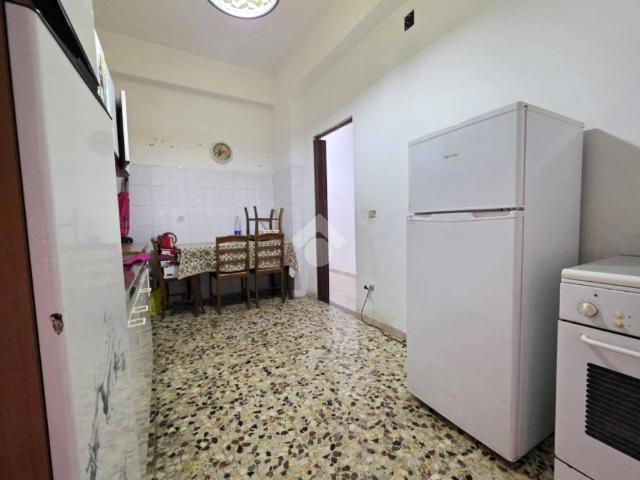 Quadrilocale in vendita a Reggio di Calabria via Itria, Sbarre