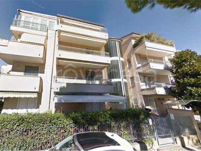 Quadrilocale in vendita a Riccione viale Quiliano, 4, Parco