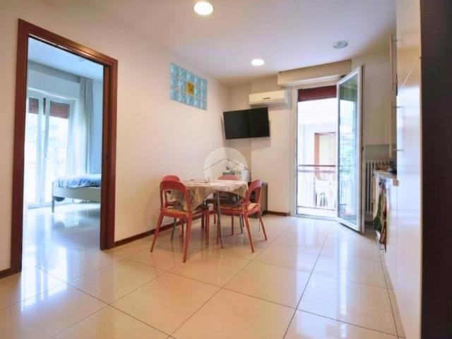 Quadrilocale in vendita a Rimini, Miramare Rivazzurra
