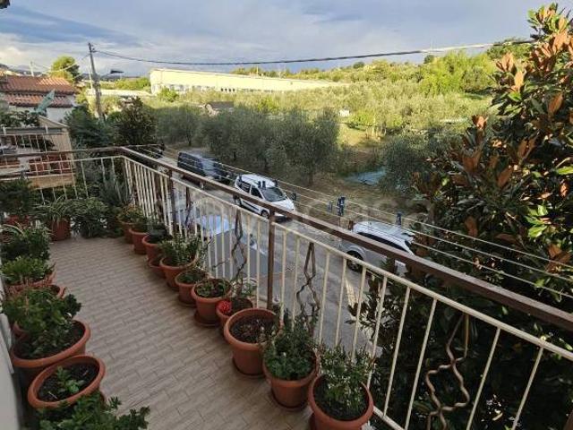 Quadrilocale in vendita a Rimini, Santa Cristina