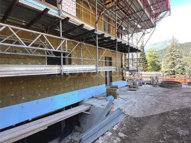 Quadrilocale in vendita a San Vito di Cadore via Ladinia, 25