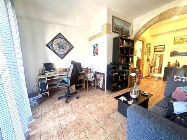 Quadrilocale in vendita a San Gregorio di Catania viale Europa