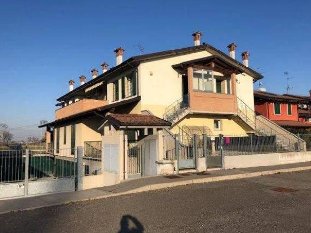 Quadrilocale in vendita a San Rocco al Porto via Unità d'Italia