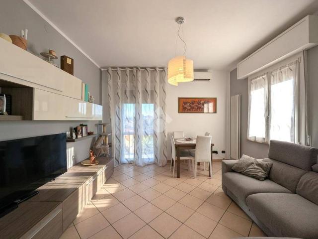 Quadrilocale in vendita a Sant'Ilario d'Enza via Peri, 1
