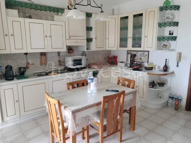 Quadrilocale in vendita a Siracusa via Vincenzo Boscarino, Mazzarrona