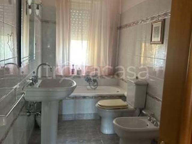 Quadrilocale in vendita a Siracusa via Grotta Santa, Grottasanta Tunisi