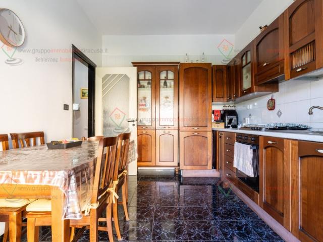 Quadrilocale in vendita a Siracusa