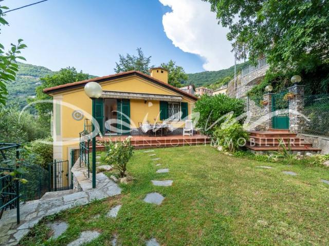 Quadrilocale in vendita a Sori, Sussisa