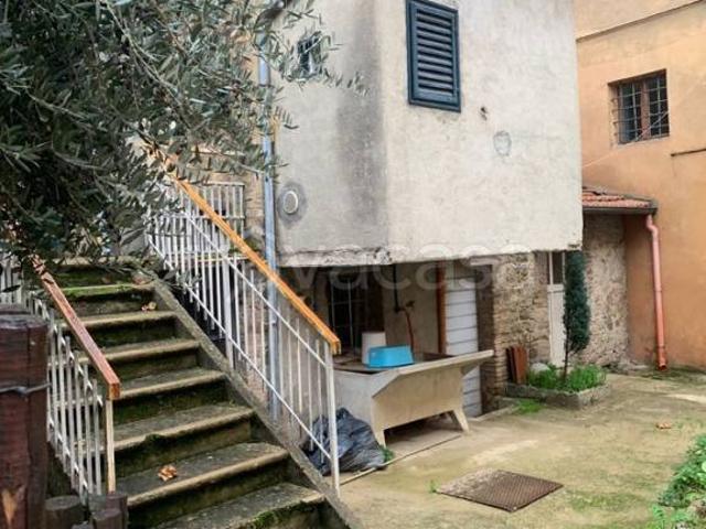 Quadrilocale in vendita a Torgiano via Principe Umberto, 9