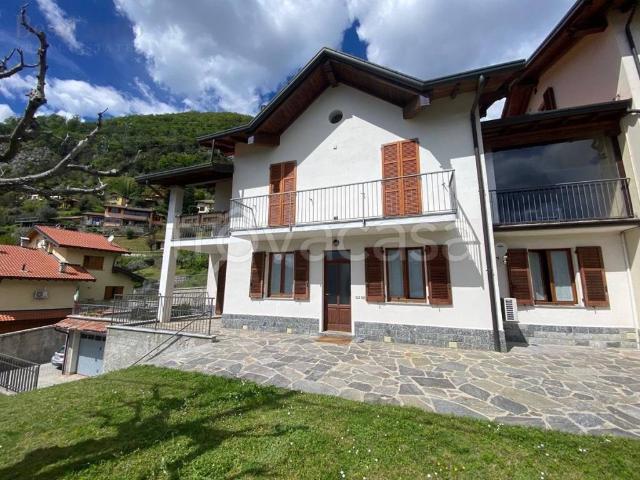 Quadrilocale in vendita a Tremezzina via Silvio Pellico, 48
