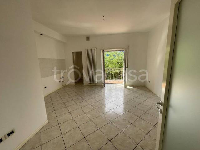 Quadrilocale in vendita a Trento via gocciadoro 113, San Bartolomeo