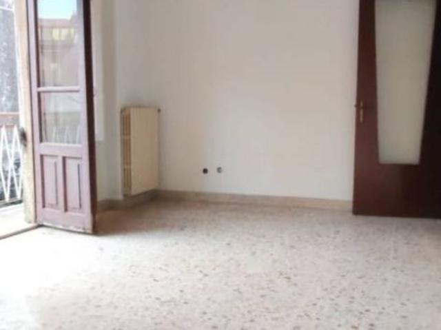 Quadrilocale in vendita a Trecastagni via Sant'Andrea, 28