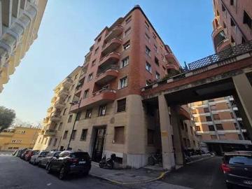 Quadrilocale in vendita a Trieste via Francesco Hermet, 2, San Vito Campi Elisi