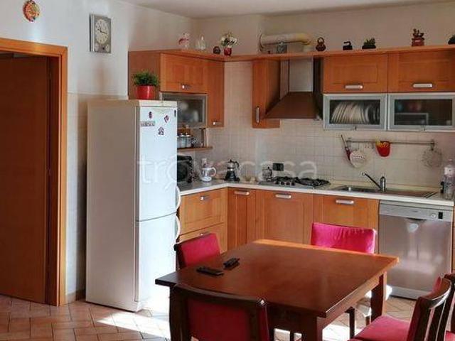 Appartamento in vendita a Urbino via Pasquale Rotondi
