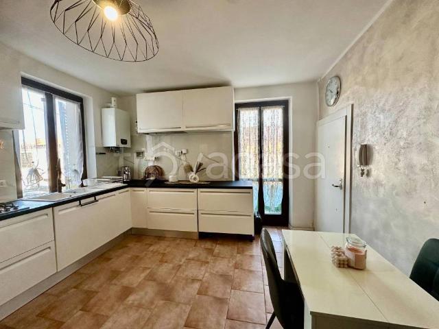 Quadrilocale in vendita a Verona via Tombetta, 80, Borgo Roma