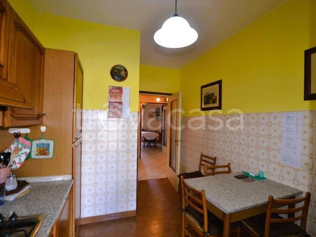 Quadrilocale in vendita a Verrone strada della Bazzella, 4