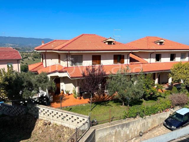 Quadrilocale in vendita a Zumpano via Giacomo Puccini