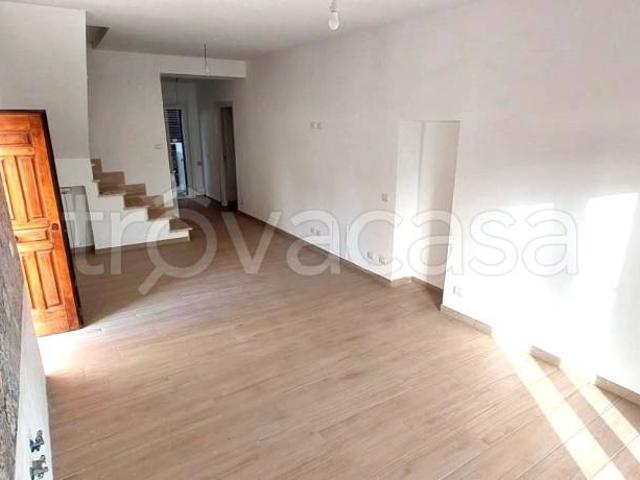 Quadrilocale in vendita ad Albano Laziale, Pavona