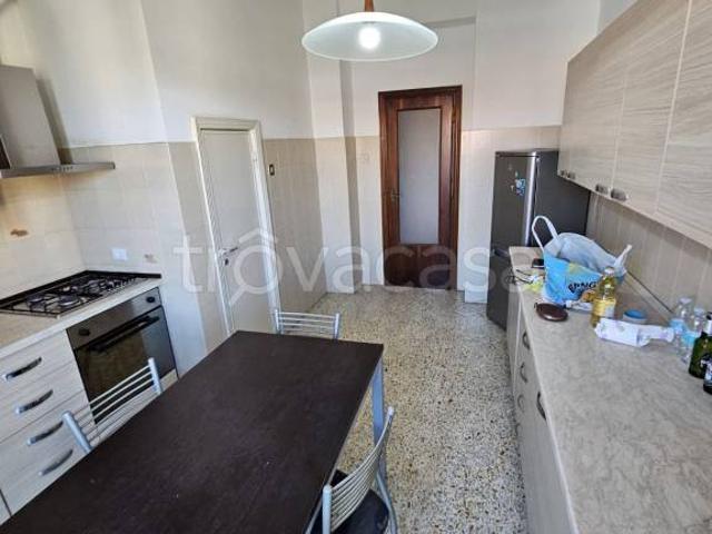 Quadrilocale in vendita ad Ancona via Cingoli, Le Grazie