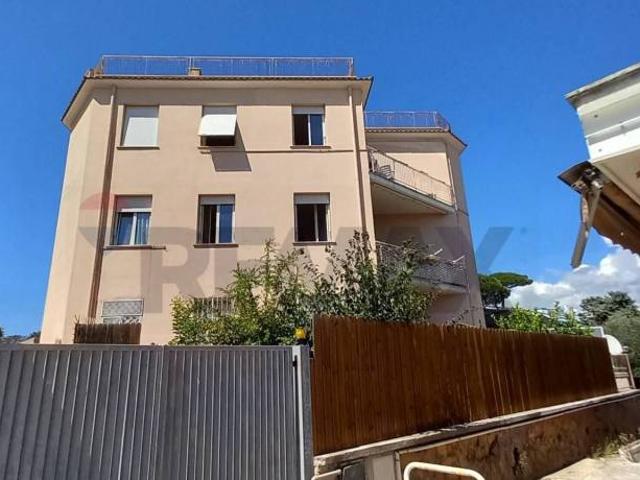Quadrilocale in vendita ad Anzio, Santa Teresa
