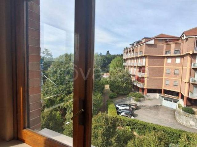 Quadrilocale in vendita ad Asti corso 25 Aprile, 46, Corso Torino