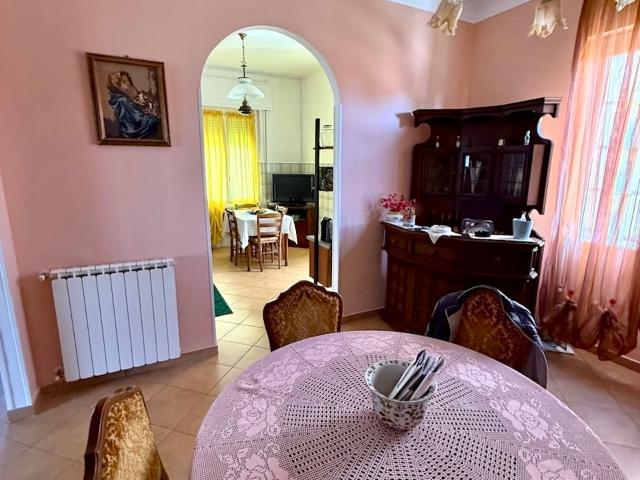 Quadrilocale in vendita in via aurelia ponente 77, Taggia