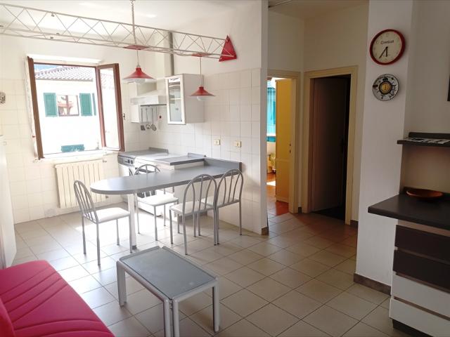 Quadrilocale in vendita in p.zza vito sanzo, Marciana Marina