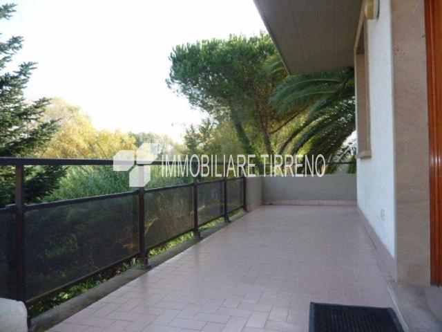 Quadrilocale ottimo stato, primo piano, Marina di Massa Centro, Massa