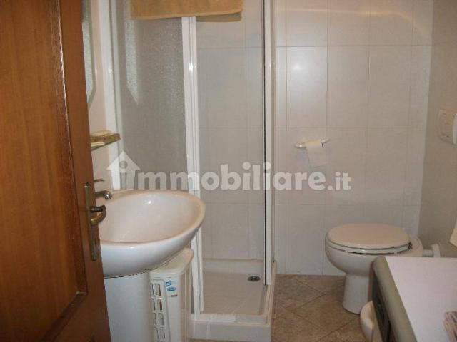 Quadrilocale ottimo stato, primo piano, Ronchi Poveromo, Massa
