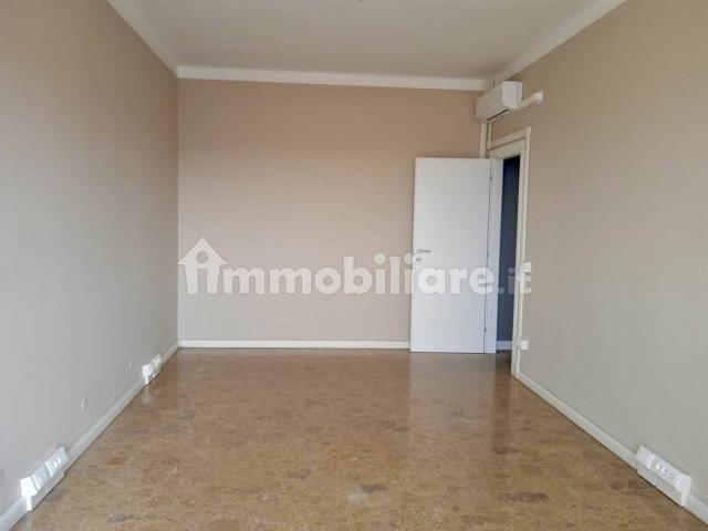 Quadrilocale ottimo stato, sesto piano, Solferino Diaz, Brescia