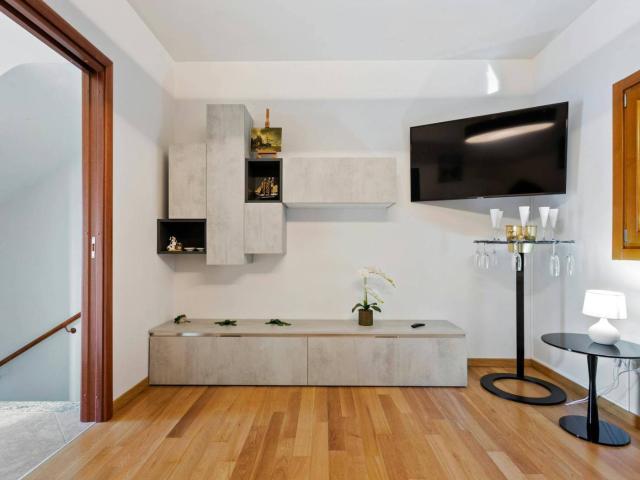 Quadrilocale Strada del Verde, Perledo