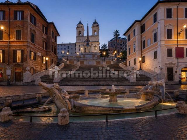 Quadrilocale piazza di Spagna 62, Spagna, Roma