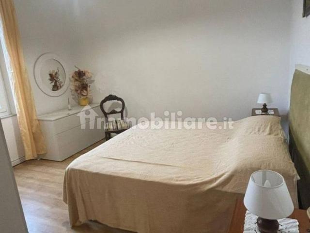 Quadrilocale piazza E. Figoli 18, La Serra, Tellaro, Lerici