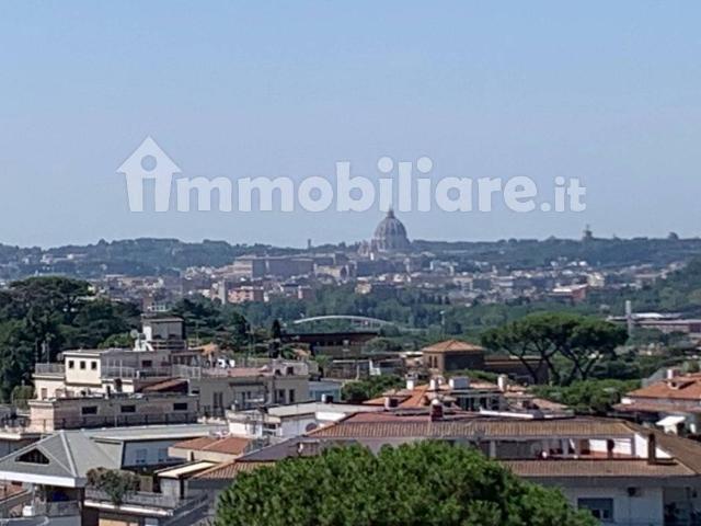 Quadrilocale piazza Stefano Jacini, Vigna Clara Vigna Stelluti, Roma
