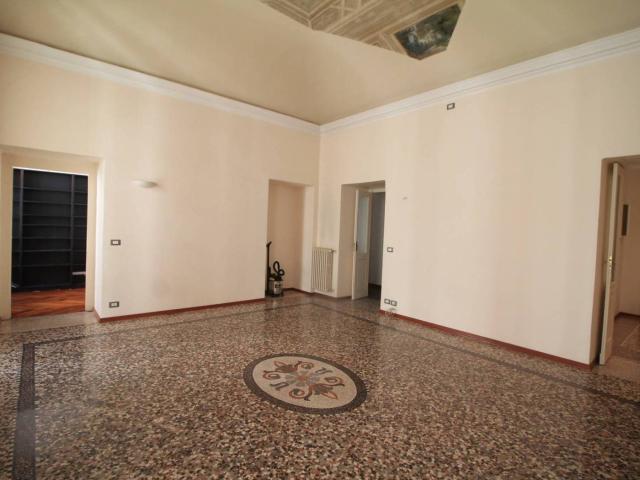 Quadrilocale piazza Vittorio Veneto 14, Via della Rocca, Torino