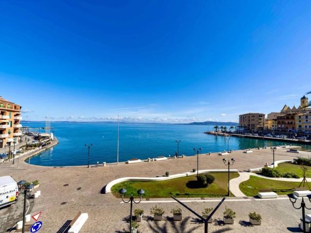 Quadrilocale piazzale dei Rioni, Porto Santo Stefano, Monte Argentario