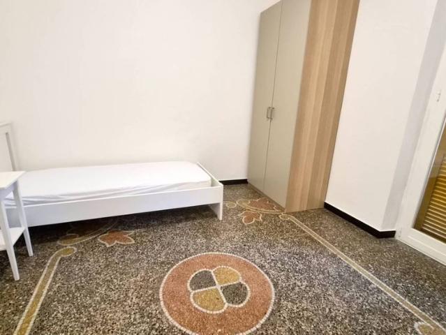 Quadrilocale via Michele Novaro 7, San Fruttuoso, Genova