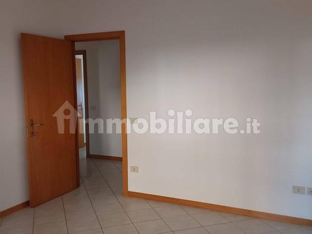 Quadrilocale via Monti Sibillini 17a, Centro, Treia