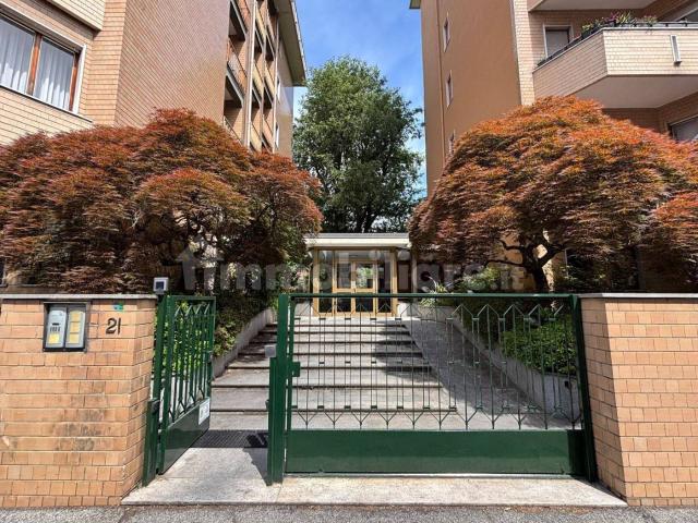 Quadrilocale via Morazzone Pier Francesco Mazzucchelli 21, Borghi, Como