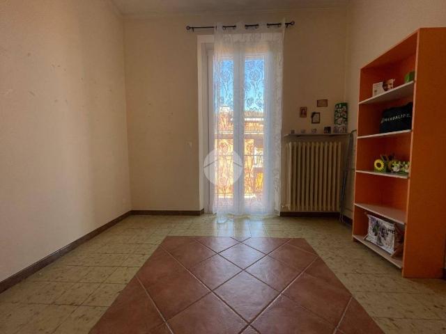 Quadrilocale via Novi 23, Centro, Valenza