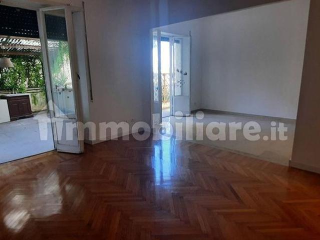 Quadrilocale via Alberto Cadlolo 28, Medaglie d'Oro, Roma