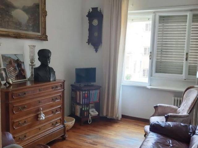 Quadrilocale via Alberto Cadlolo, Medaglie d'Oro, Roma