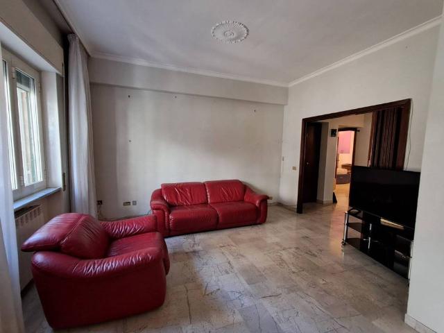 Quadrilocale via Alfredo Panzini 61, Talenti Monte Sacro, Roma